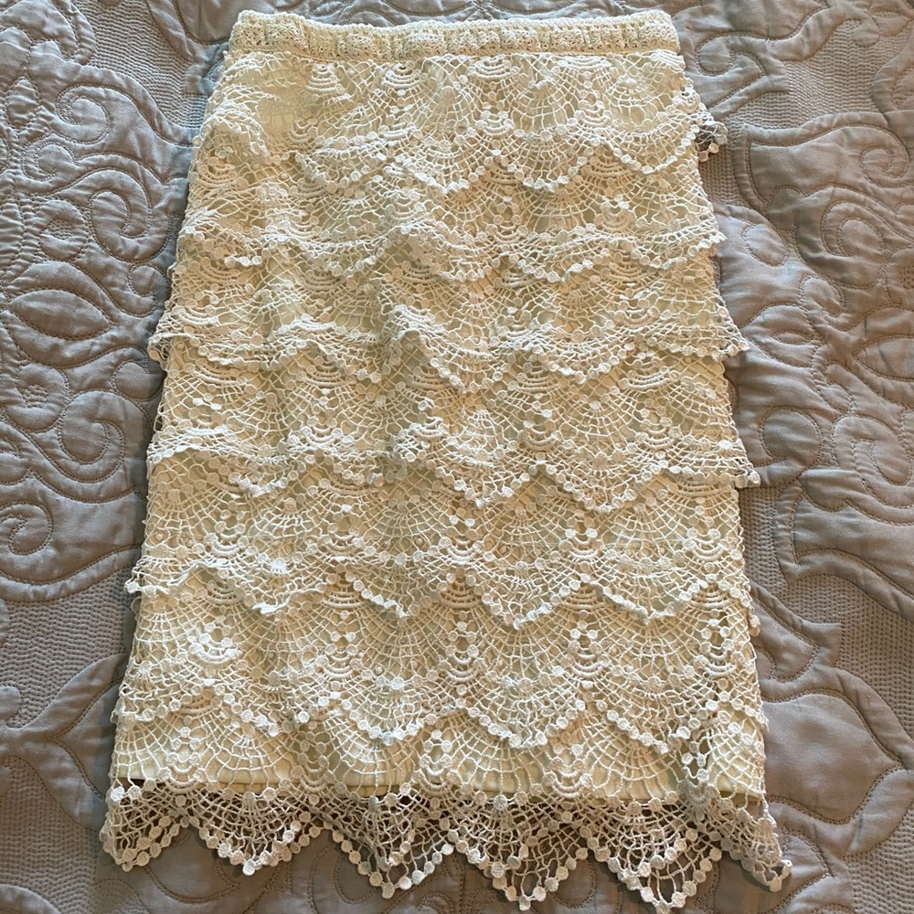 cream pencil skirt
